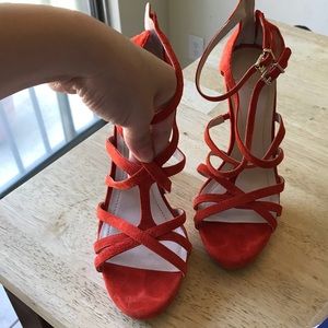 BCBG Montie Heels NWOT